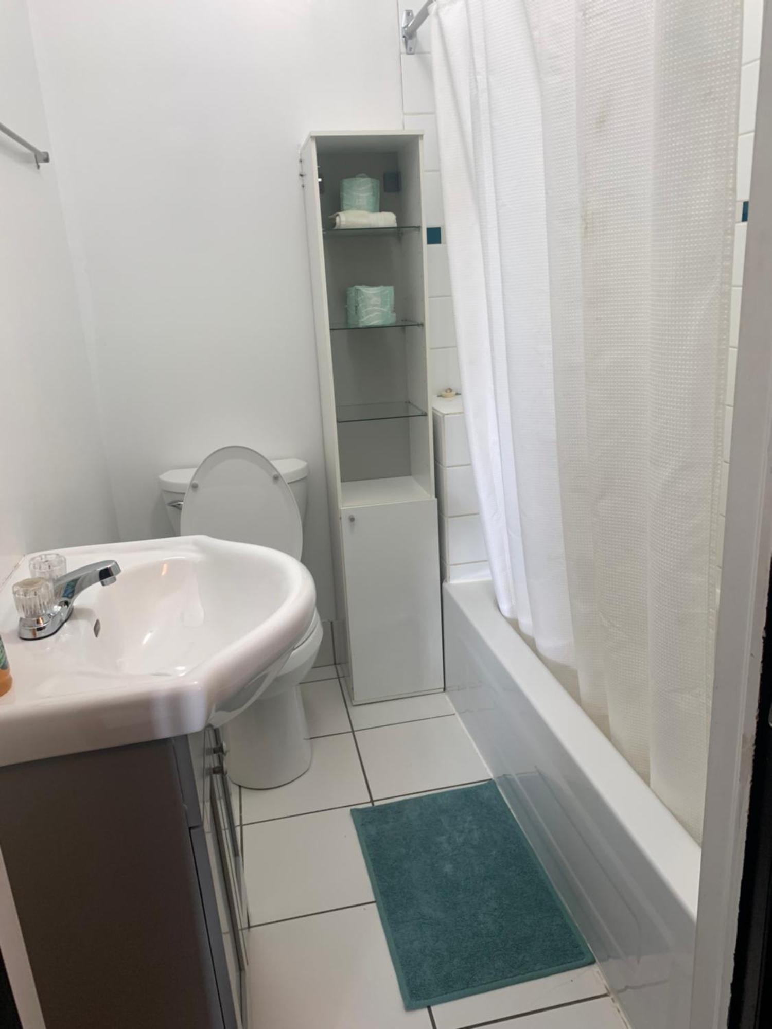 Pensione Popolo Montréal Chambre photo